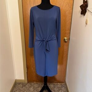 Sz6 AnnTaylor dusty blue bodycon tie dress NWOT. High quality classy dress!